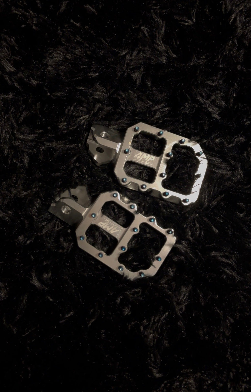 Aluminum pegs